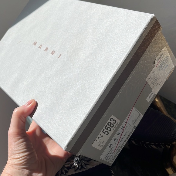 MARNI SLIDES (40) USA 10 - Picture 7 of 8